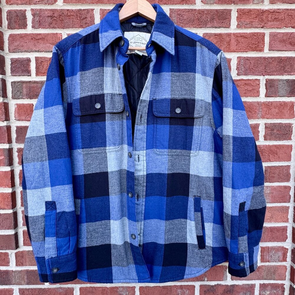 VTG St Johns Bay Quilted Flannel Shacket Mens Medium Blue Buffalo Plaid Pockets